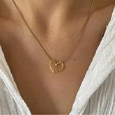 Bellia Open Heart Necklace – Minimal Gold Love Pendant for Women