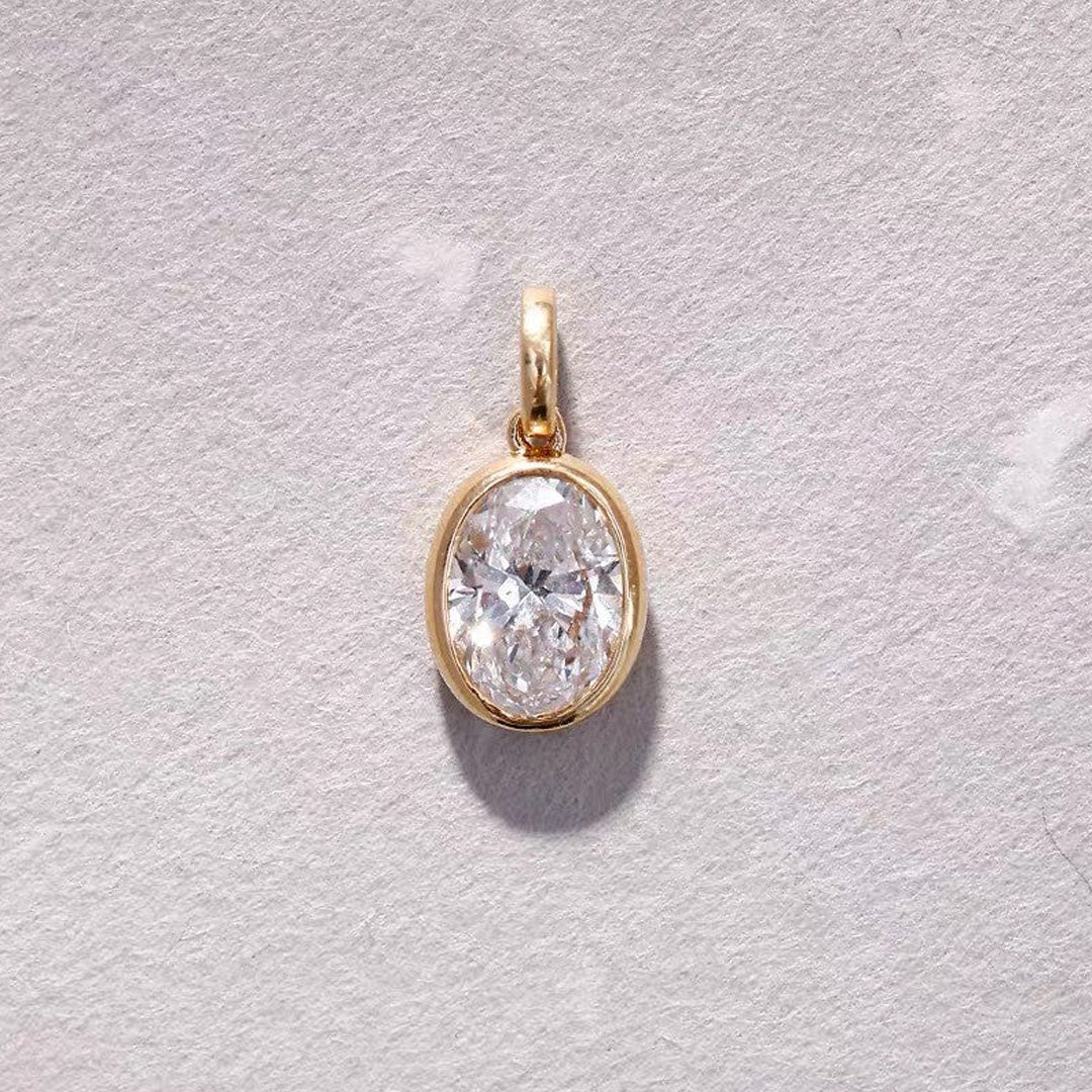 Bellia Aura Solitaire Pendant Necklace