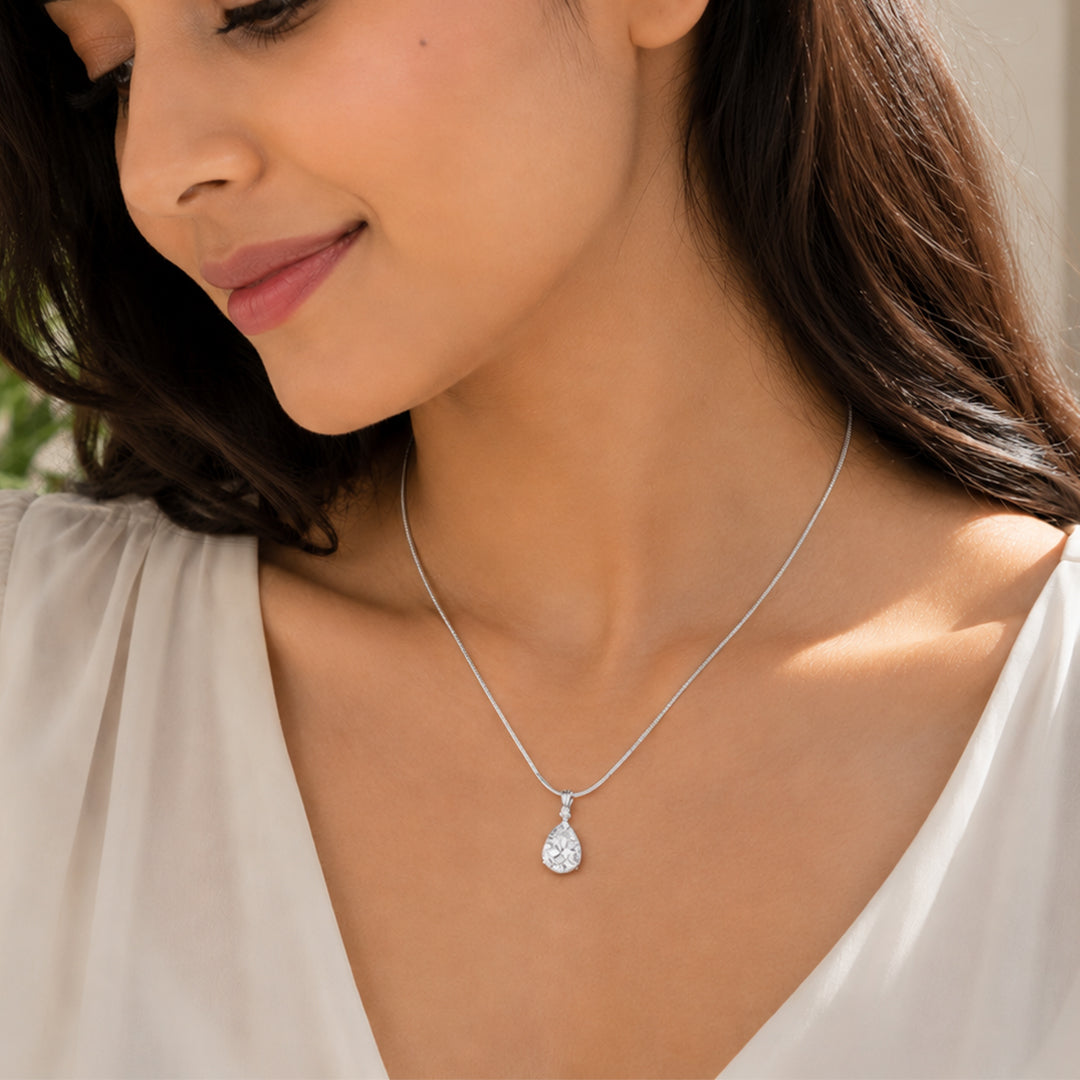 Bellia Solitaire Teardrop Pendant Necklace – Silver Crystal Minimal Necklace