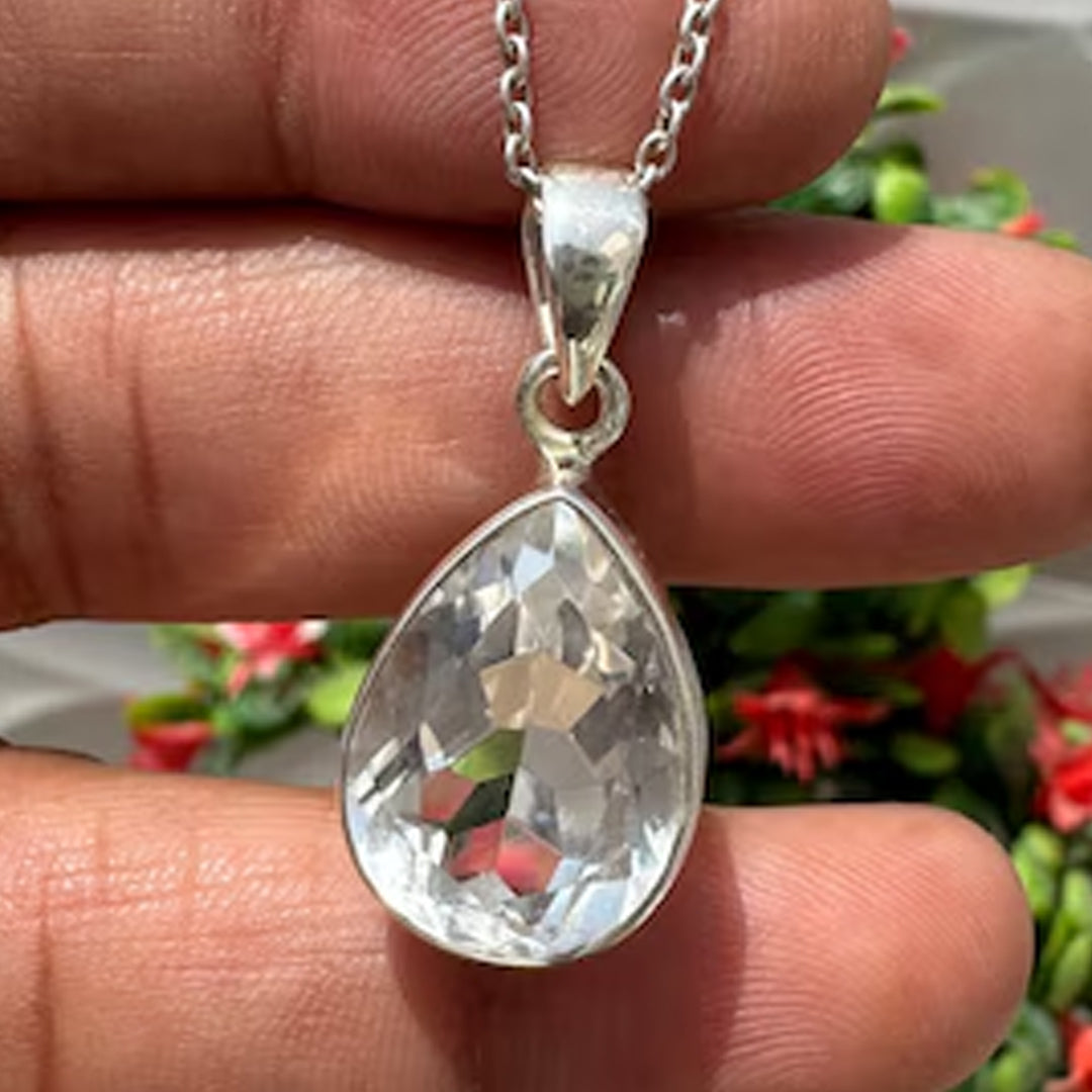Bellia Solitaire Teardrop Pendant Necklace – Silver Crystal Minimal Necklace