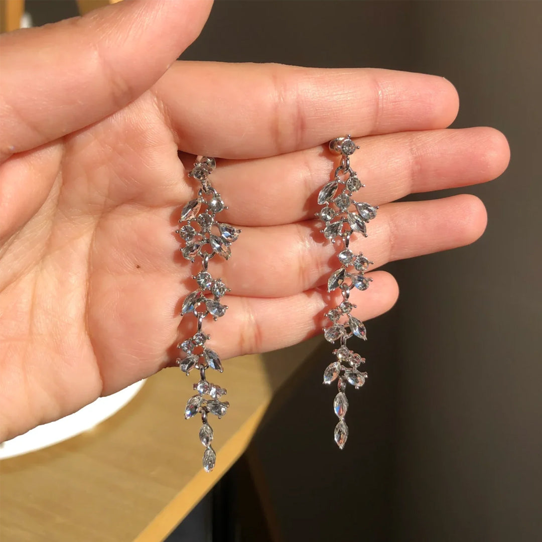Bellia Crystal Vine Drop Earrings – Silver Statement Earrings for Women