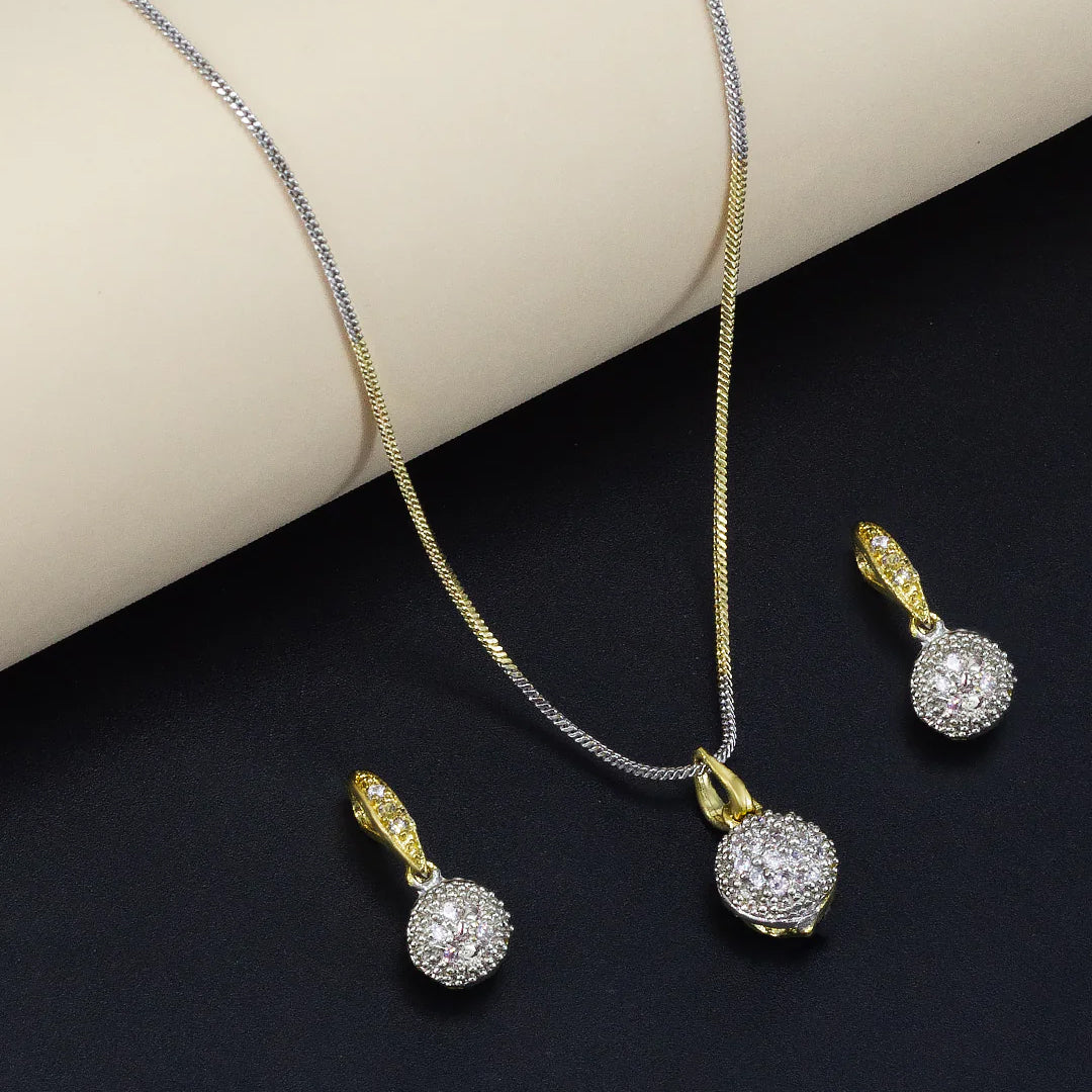 Bellia Duo Sparkle Jewelry Set – Gold & Silver Crystal Pendant with Matching Earrings