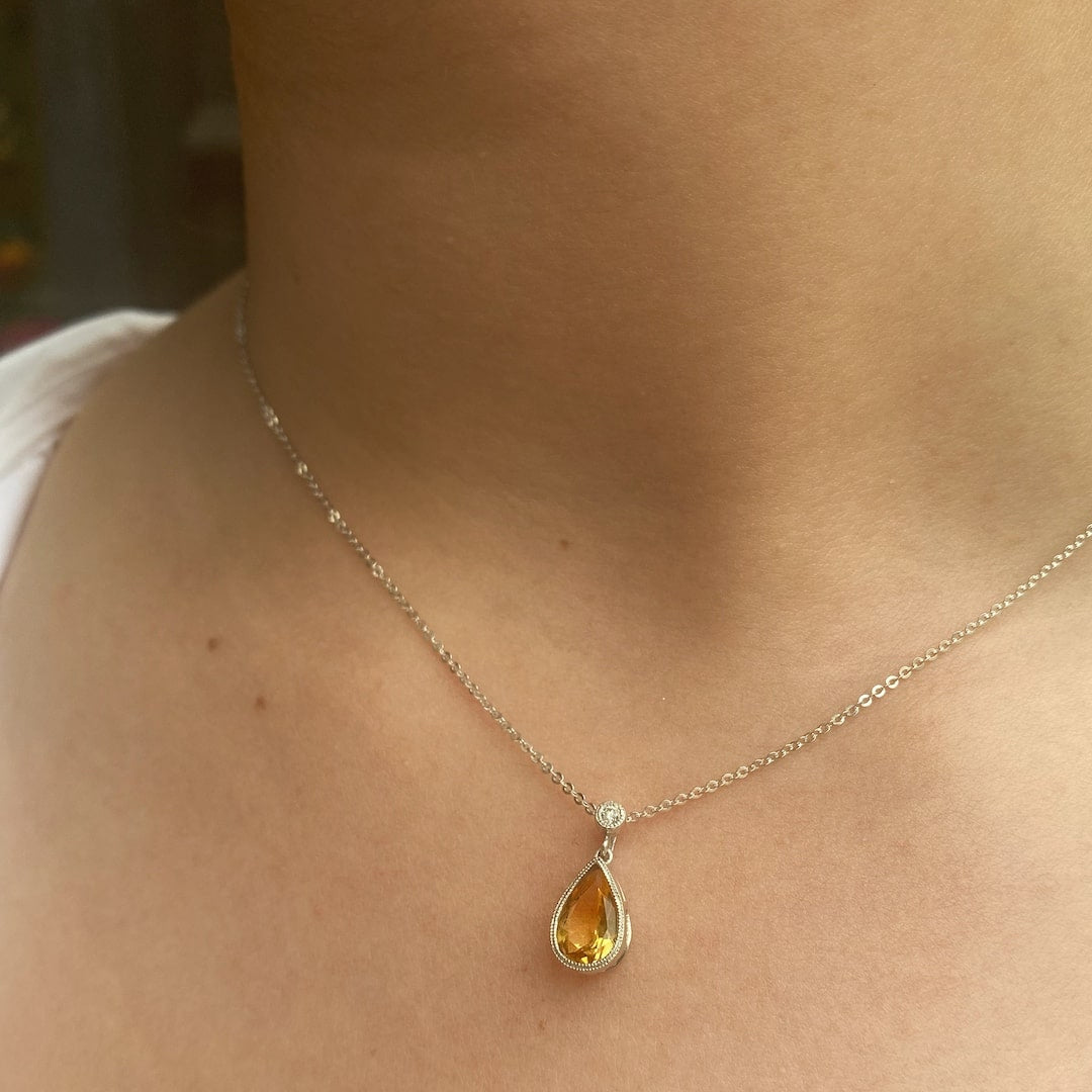 Bellia Golden Teardrop Pendant Necklace – Minimal Crystal Charm Necklace