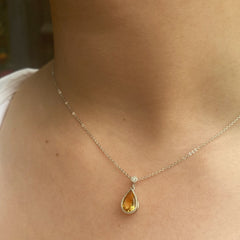 Bellia Golden Teardrop Pendant Necklace – Minimal Crystal Charm Necklace